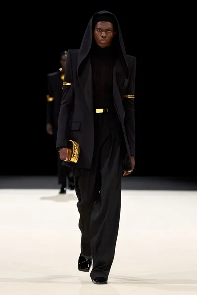 Look 44